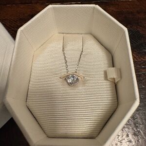 NIB Swarovski crystal pendant Necklace silver